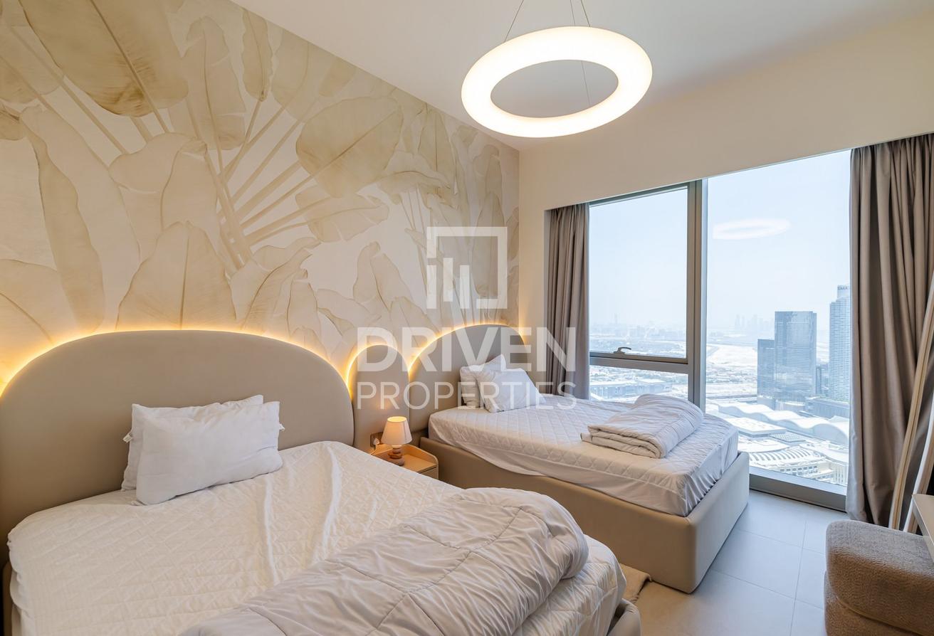 Available | Prime Boulevard View | Well Maintained photo 11