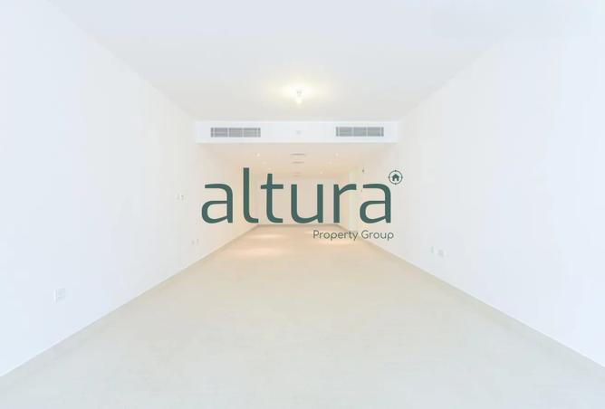 141898142 - Property Image 2