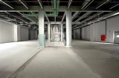 Retail - Studio for rent in Phase 2 - Dubai Investment Park (DIP) - Dubai