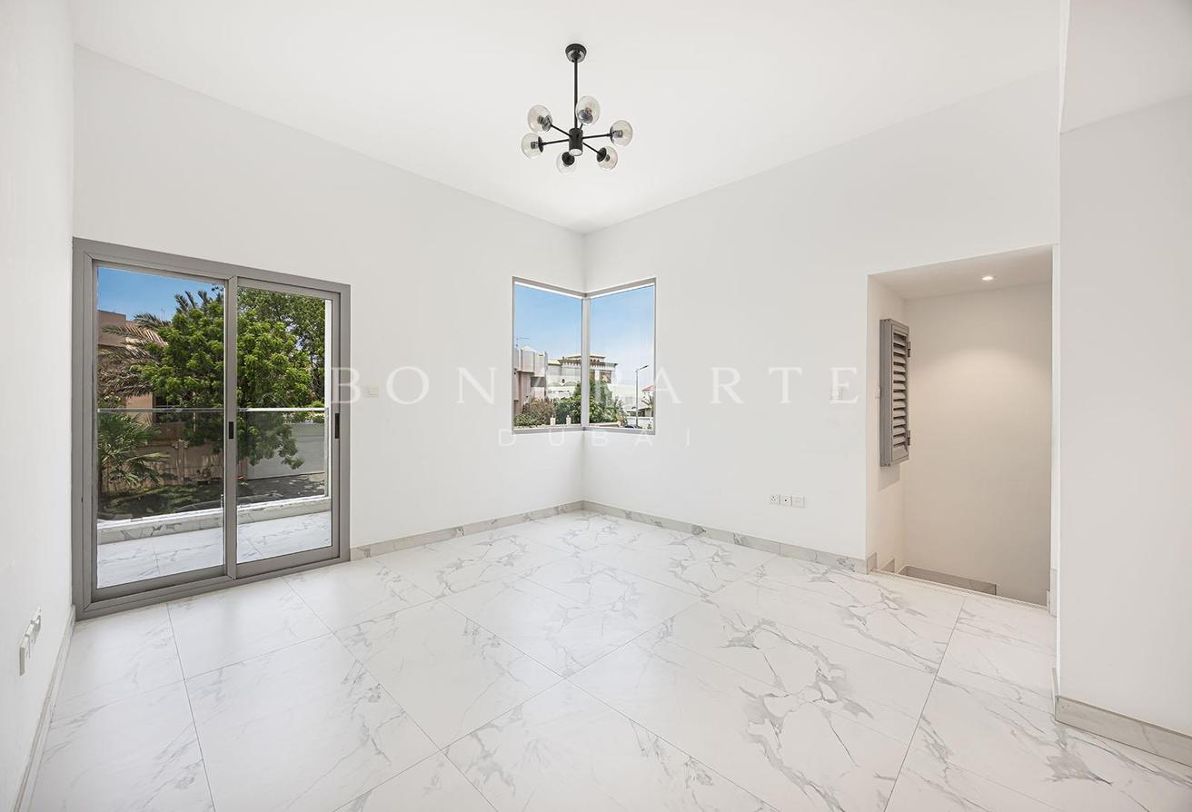 Elevated | Garden and Rooftop | Panoramic View photo 8