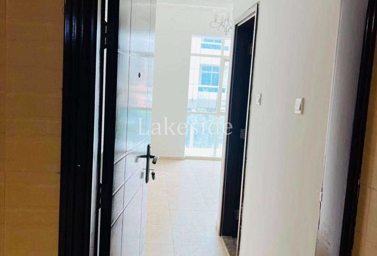 Affordable 1 BR Apt w/ AC in-house maintenance photo 6