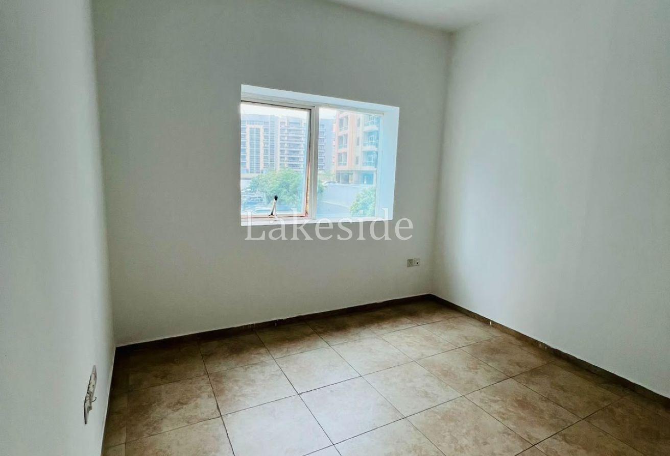 Affordable 1 BR Apt w/ AC in-house maintenance photo 4