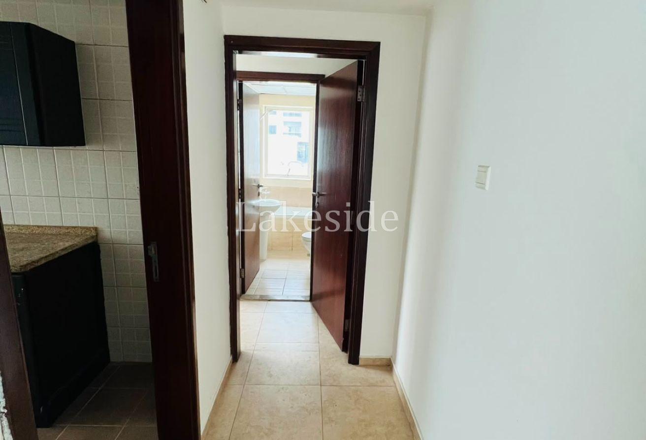 Affordable 1 BR Apt w/ AC in-house maintenance photo 9