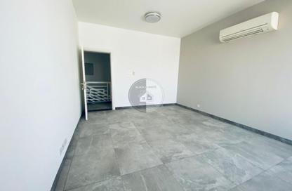 Villa - 3 Bedrooms - 4 Bathrooms for rent in Khuzam - Ras Al Khaimah