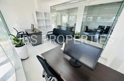 مكتب - غرفة نوم - 1 حمام للايجار في ريم ريزدنسي - الكرامة - دبي