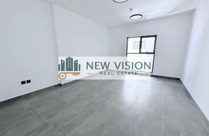 Apartment - 4 - 5 for rent in Riviera Tower - Al Majaz 3 - Al Majaz - Sharjah
