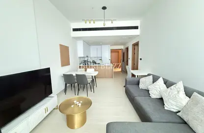 شقة - غرفة نوم - 2 حمامات للايجار في بن غاطي عنبر - منطقة 11 - قرية جميرا الدائرية - دبي