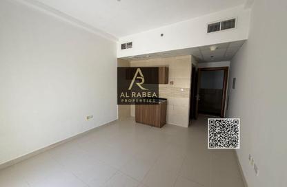 Apartment - Studio - 1 Bathroom for rent in Al Aamra Tower - Al Amerah - Ajman