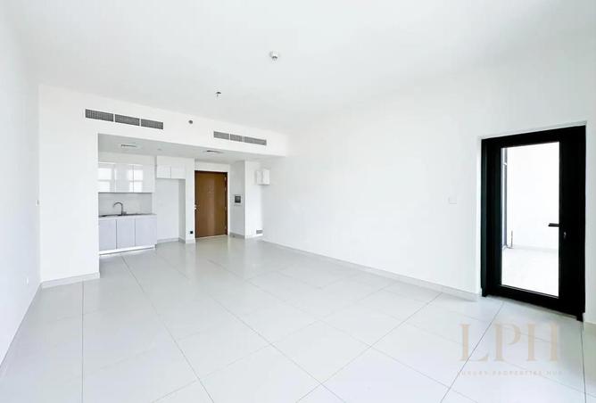 Unfurnished I Community View I Vacant photo 2