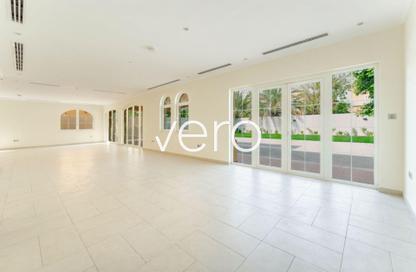 Villa - 5 Bedrooms - 6 Bathrooms for rent in District 3 - Jumeirah Park - Dubai Villa - 5 Bedrooms - 6 Bathrooms for rent in District 3 - Jumeirah Park - Dubai