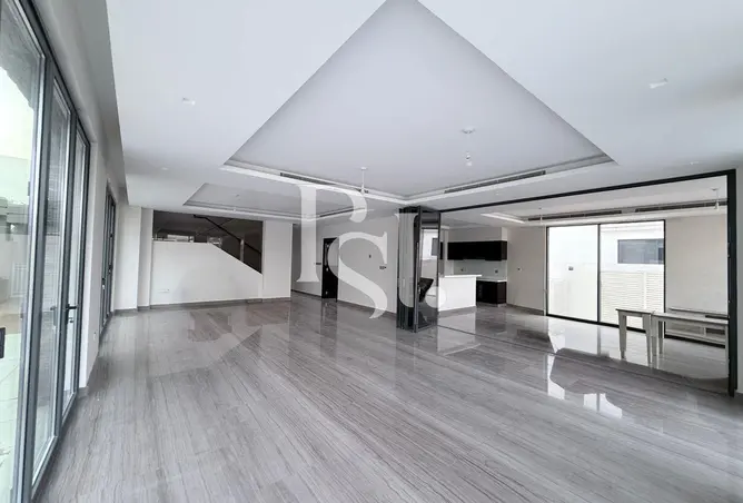 122450456 - Property Image 2