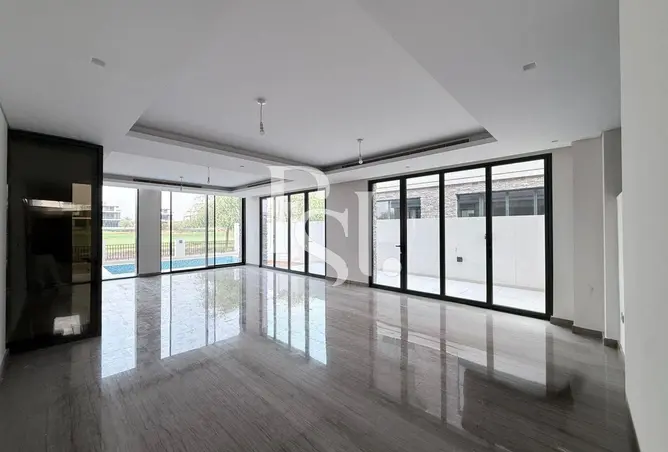122450456 - Property Image 3
