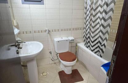 Apartment - Studio - 1 Bathroom for sale in Al Majaz 1 - Al Majaz - Sharjah