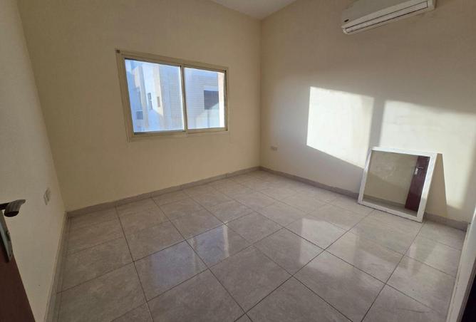 57767618 - Property Image 3