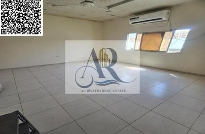 سكن عمال - استوديو - 8 حمامات للايجار في الجرف الصناعية 3 - الجرف الصناعية - عجمان سكن عمال - استوديو - 8 حمامات للايجار في الجرف الصناعية 3 - الجرف الصناعية - عجمان