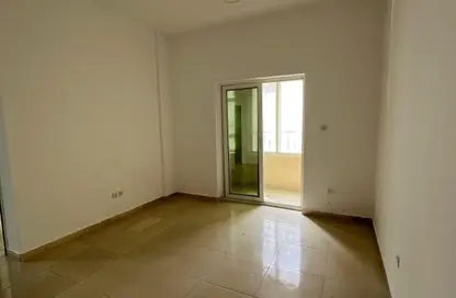 Apartment - 1 Bedroom - 2 Bathrooms for rent in Al Qulaya'ah - Al Sharq - Sharjah