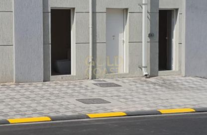 Warehouse - Studio - 2 Bathrooms for rent in Umm Al Thuoob - Umm Al Quwain