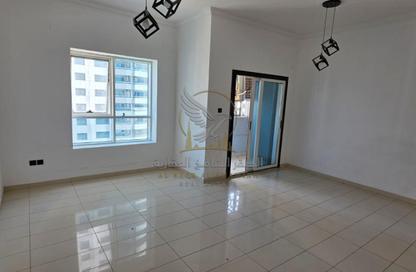 Apartment - 2 - 3 for rent in Al Majaz Gardens - Al Majaz 3 - Al Majaz - Sharjah