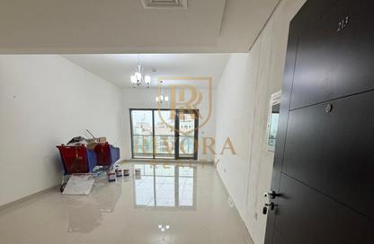 Apartment - 3 Bedrooms - 4 Bathrooms for rent in Arzco Hamriya Building - Al Hamriya - Bur Dubai - Dubai Apartment - 3 Bedrooms - 4 Bathrooms for rent in Arzco Hamriya Building - Al Hamriya - Bur Dubai - Dubai
