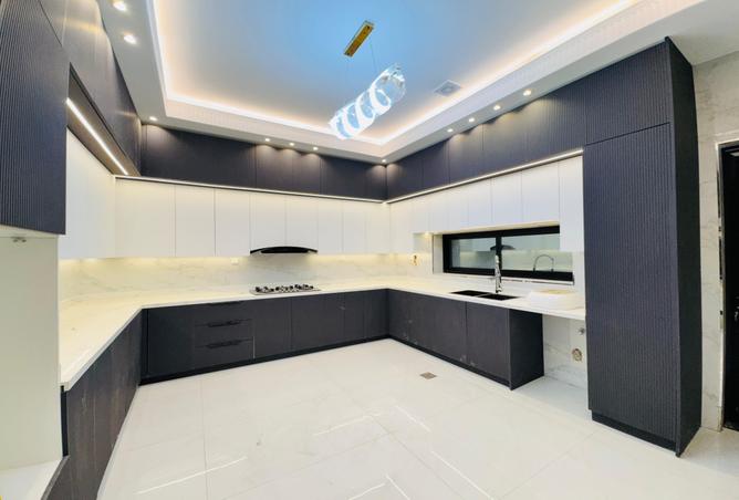 137884631 - Property Image 2