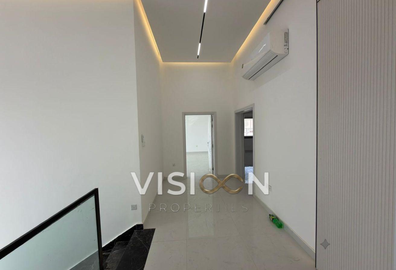 Brand New 5BR Villa l Pool l Modern Design photo 13