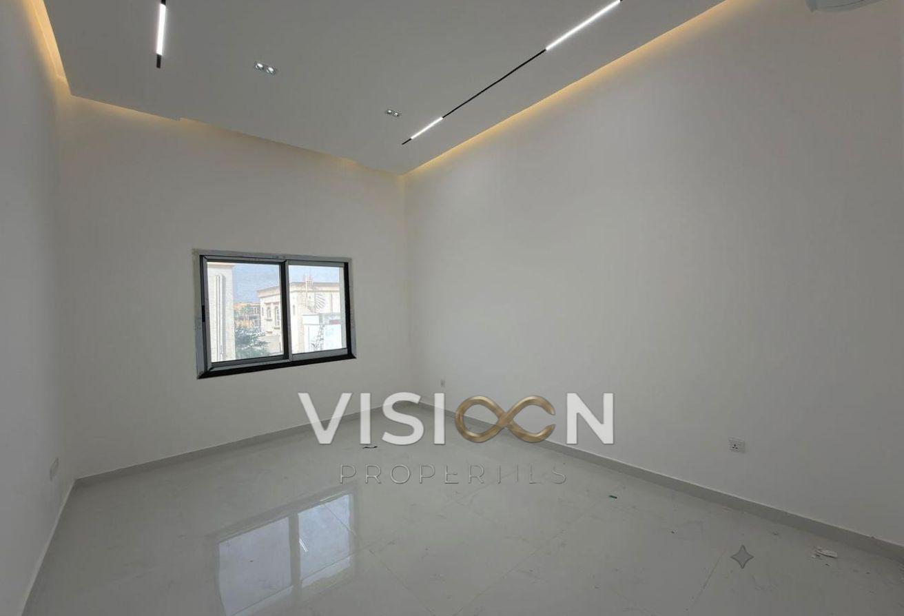 Brand New 5BR Villa l Pool l Modern Design photo 6