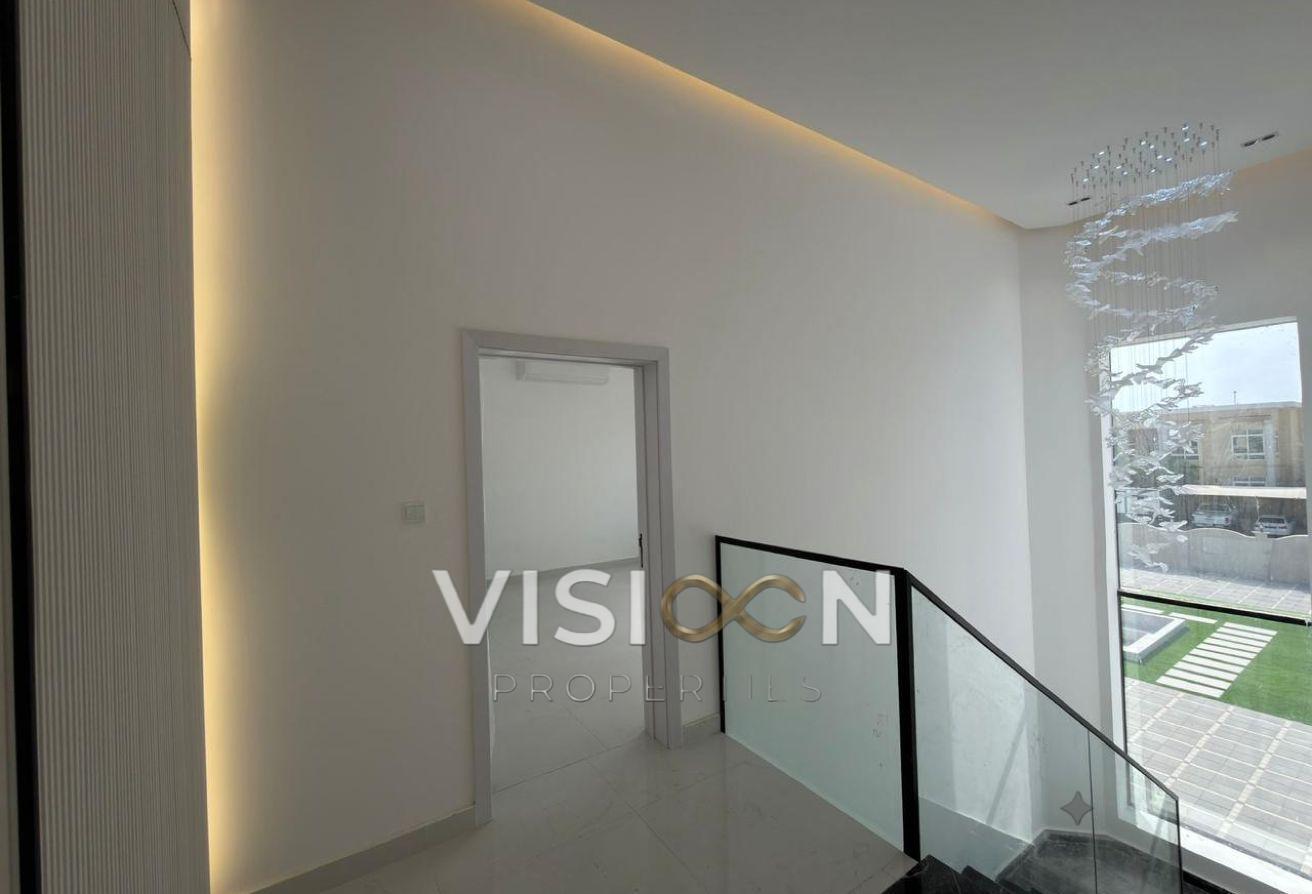 Brand New 5BR Villa l Pool l Modern Design photo 15