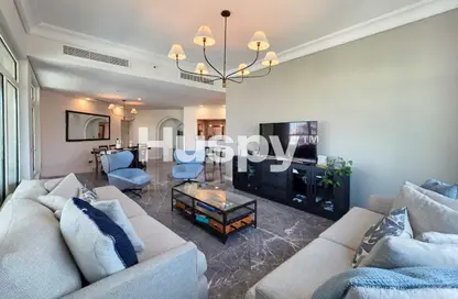 Apartment - 3 Bedrooms - 4 Bathrooms for rent in Al Tamr - Shoreline Apartments - Palm Jumeirah - Dubai