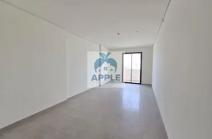 شقة - غرفة نوم - 2 حمامات للايجار في الزاهية - تجارية مويلح - الشارقة