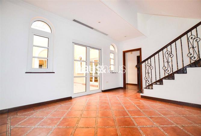 87032087 - Property Image 2