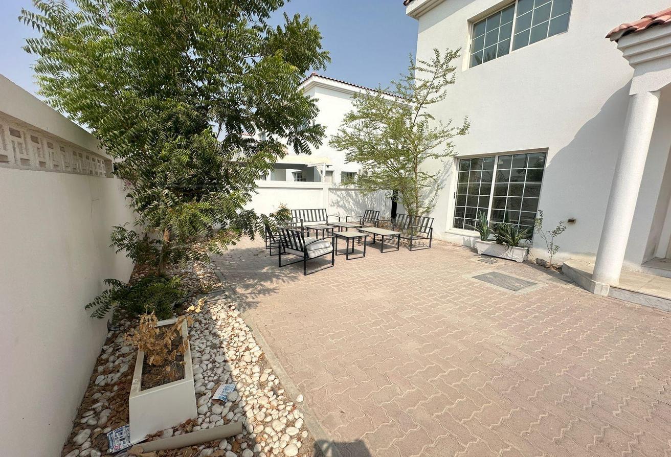 4BR + Maid Villa with Private Pool | Al Safa 2 photo 13