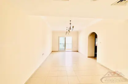 Apartment - 2 Bedrooms - 2 Bathrooms for rent in Muwaileh 29 Building - Muwaileh - Sharjah