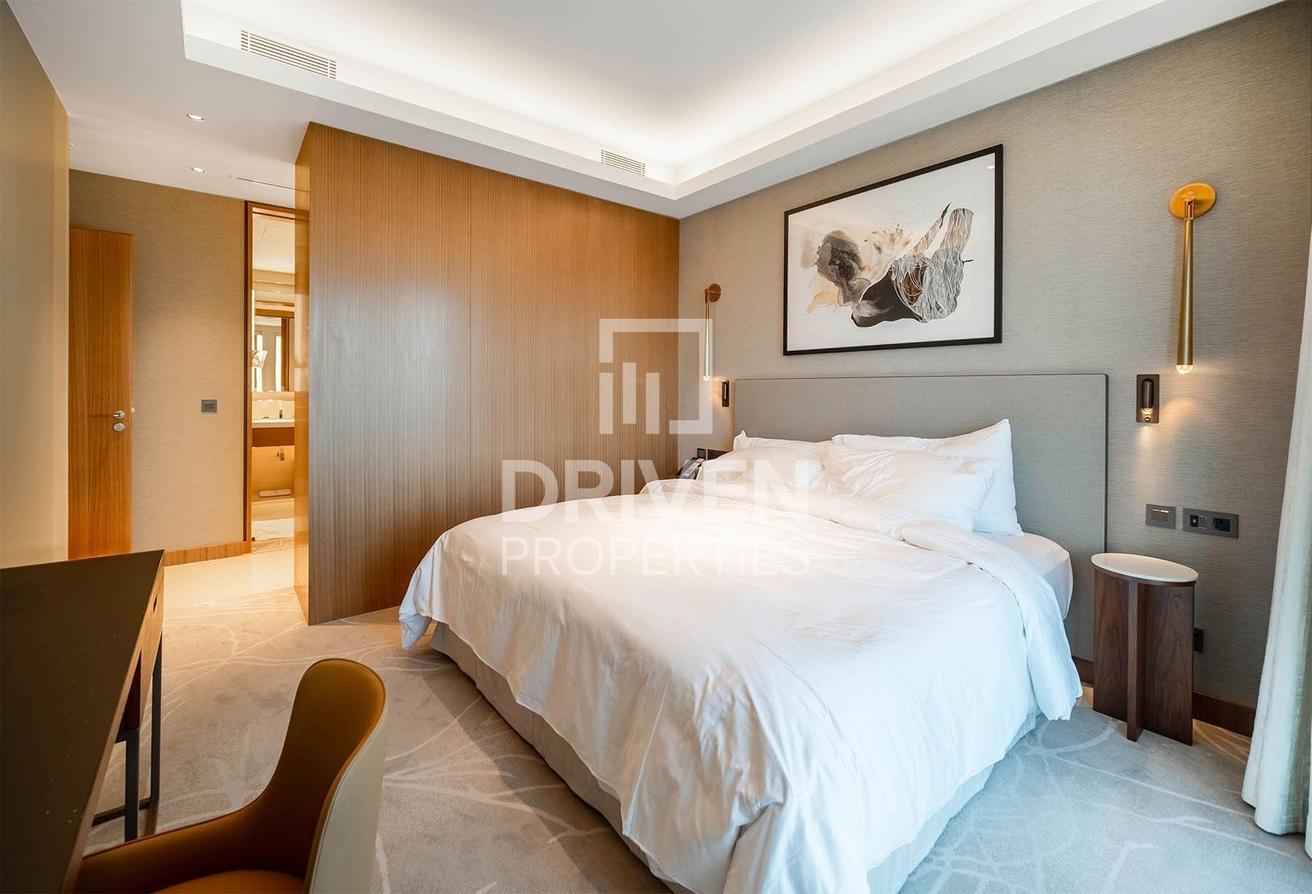 Burj View | Luxury Furnished Apt | Vacant photo 8