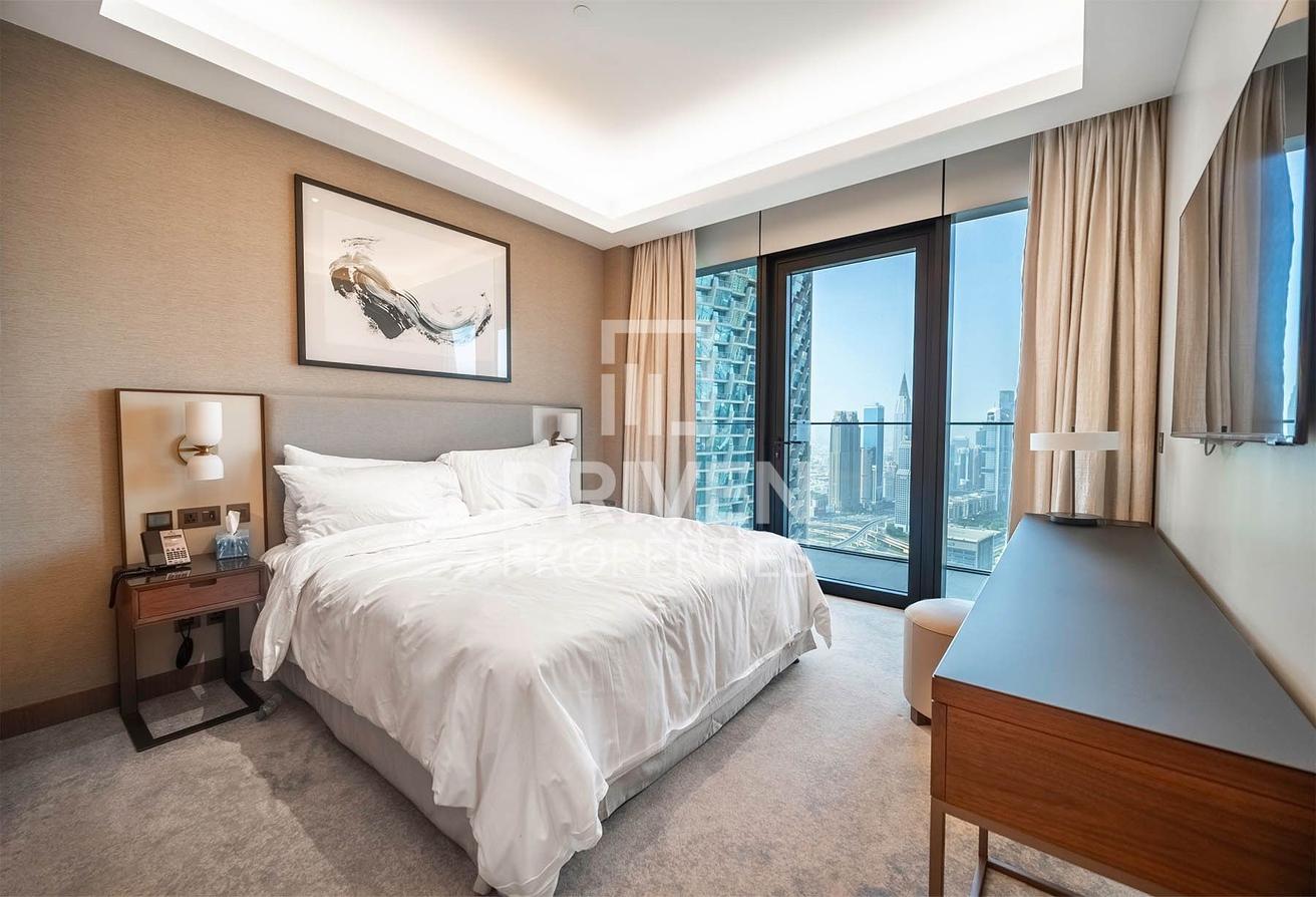 Burj View | Luxury Furnished Apt | Vacant photo 13