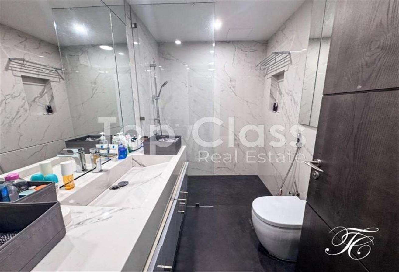 Full Burj Khalifa View | Furnished | High Floor photo 14