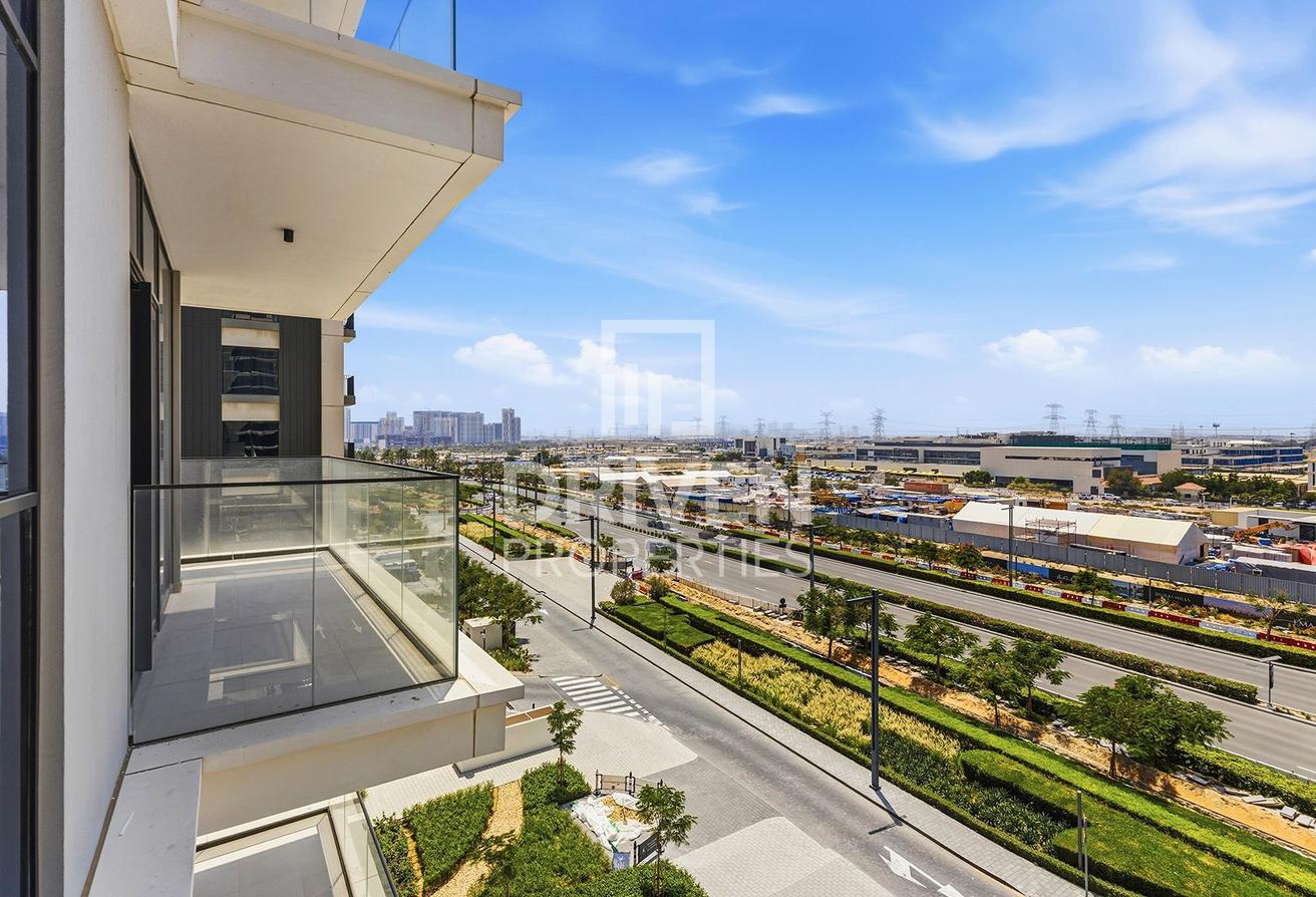 Desirable Brand New Unit | High Floor | Vacant photo 14