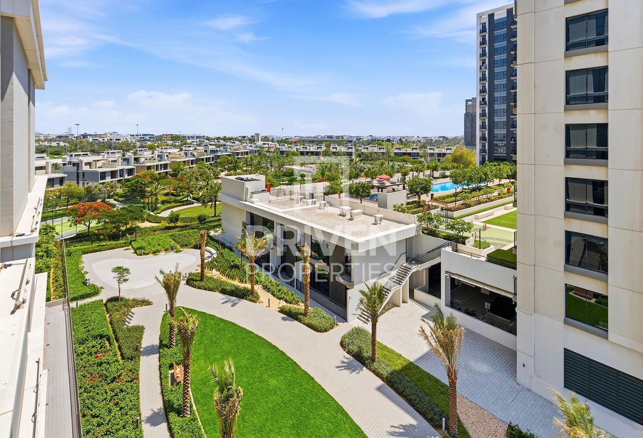 Desirable Brand New Unit | High Floor | Vacant photo 16