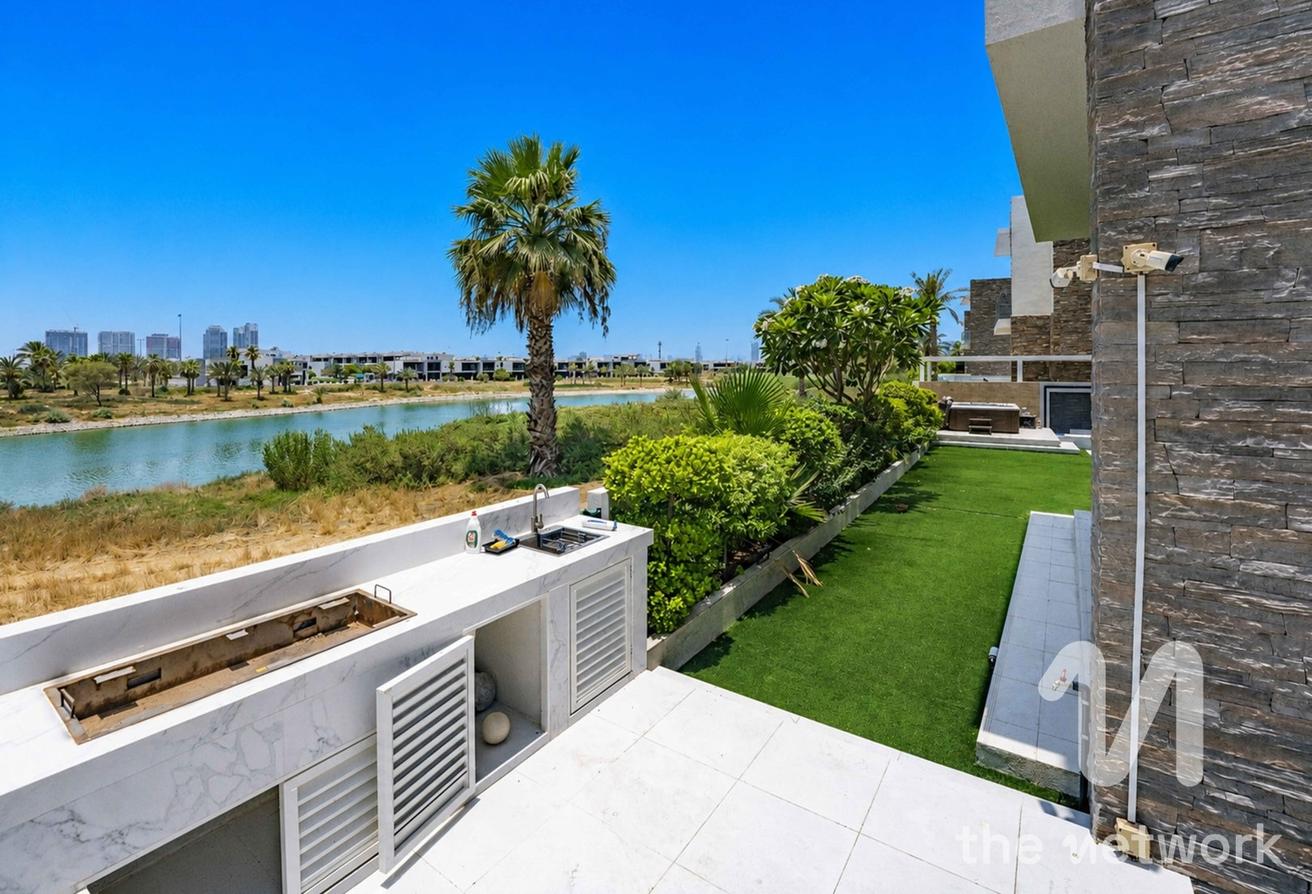 Stunning 6-Bed | Ready to Rent | Furnished photo 4