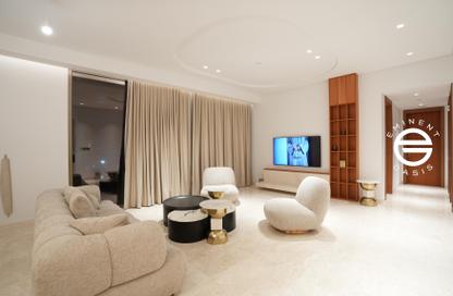 Apartment - 2 Bedrooms - 4 Bathrooms for rent in Ellington Beach House - The Crescent - Palm Jumeirah - Dubai
