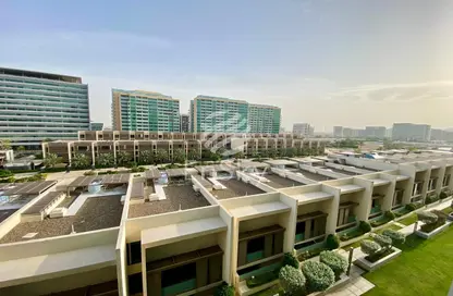 شقة - غرفة نوم - 2 حمامات للايجار في المها - المنيرة - شاطئ الراحة - أبوظبي