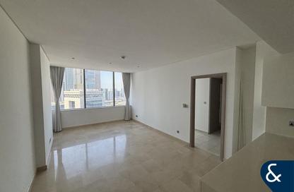 Apartment - 1 Bedroom - 2 Bathrooms for rent in Sky Gardens - DIFC - Dubai