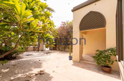 Villa - 3 Bedrooms - 4 Bathrooms for sale in Regional Small - Regional - Jumeirah Park - Dubai