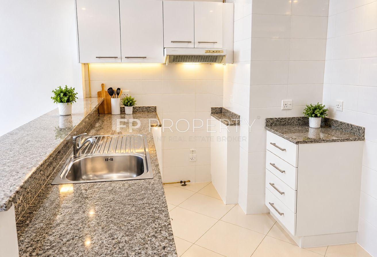 Family Gated Community | Vacant | Spacious photo 4