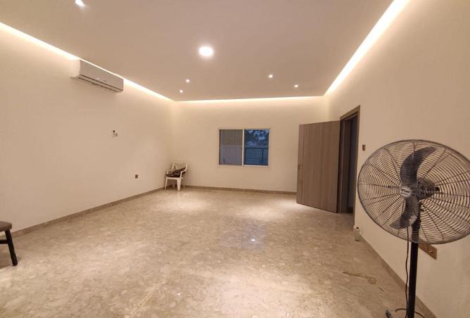 16338230 - Property Image 2