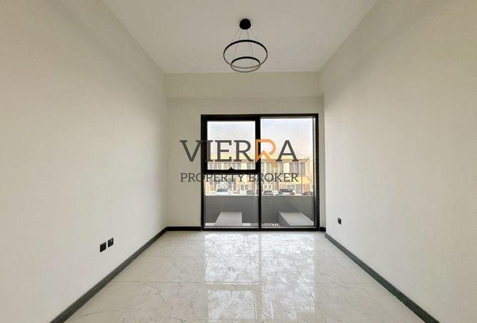 83643817 - Property Image 3