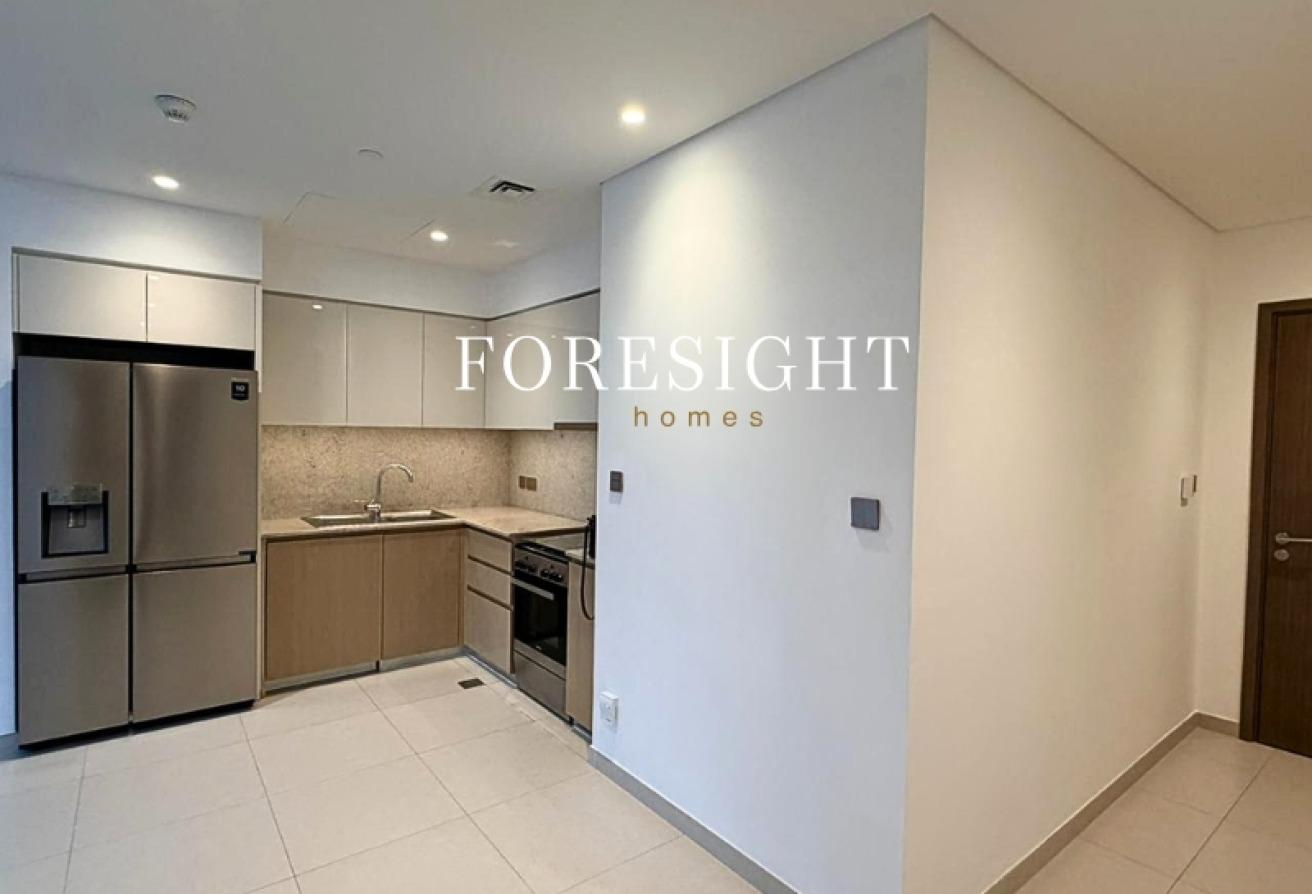 Burj Khalifa View | Ready to Move | High Floor photo 6