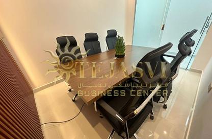 Office Space - Studio - 1 Bathroom for rent in Red Avenue - Al Garhoud - Dubai