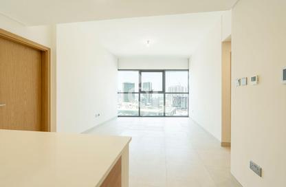 Apartment - 3 Bedrooms - 2 Bathrooms for rent in Radiant Square - City Of Lights - Al Reem Island - Abu Dhabi