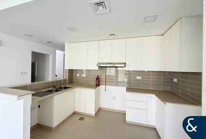 104676060 - Property Image 3