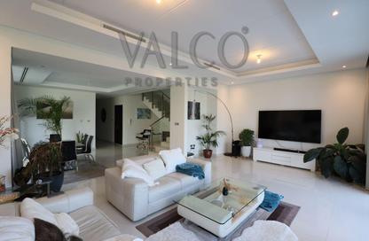Villa - 3 Bedrooms - 5 Bathrooms for sale in Pelham - Akoya Park - Damac Hills - Dubai Villa - 3 Bedrooms - 5 Bathrooms for sale in Pelham - Akoya Park - Damac Hills - Dubai